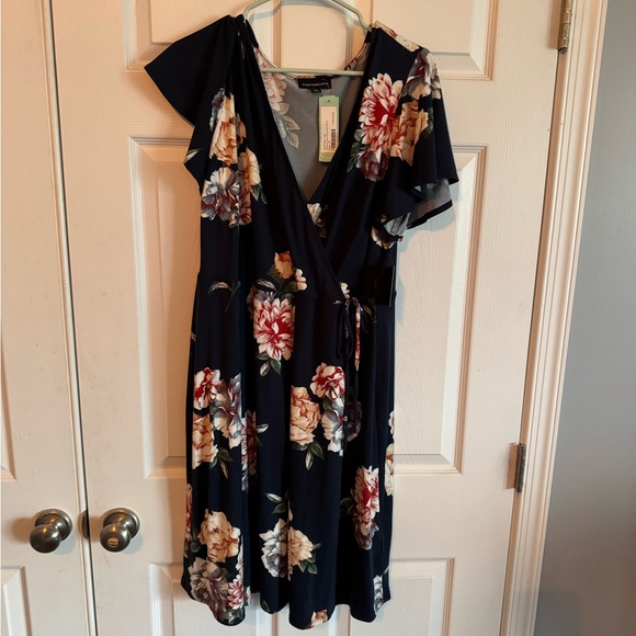 NWT Fortune + Ivy Roanne Faux Wrap Knit Dress - Navy Floral - Size 1X - Picture 6 of 8
